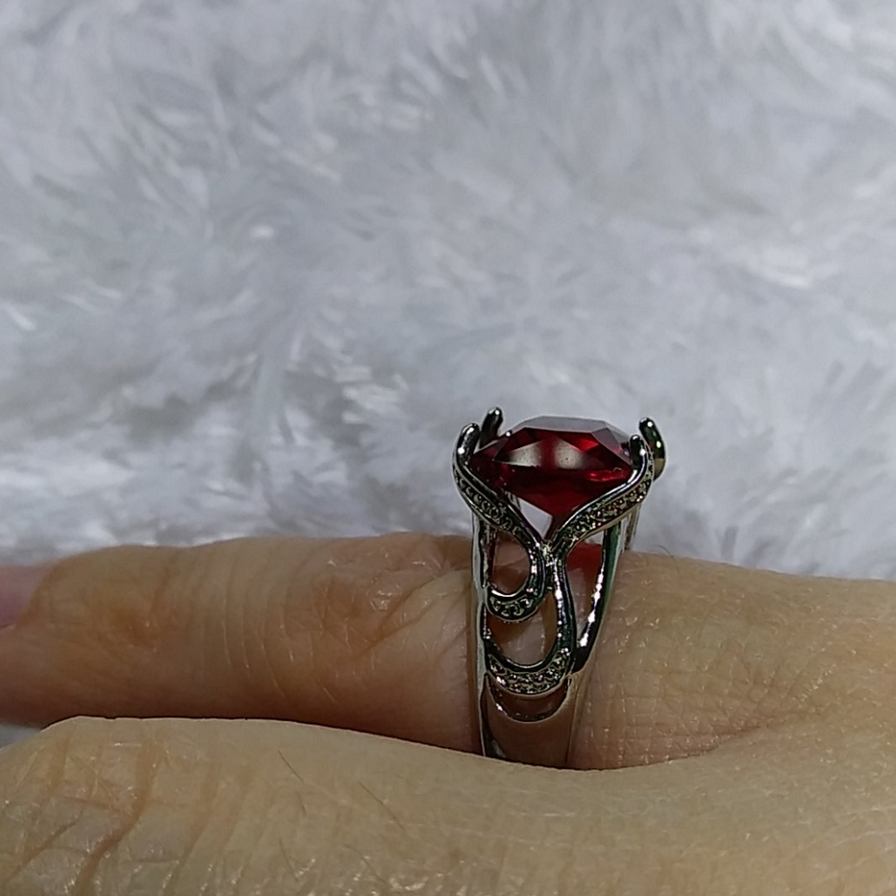 Cocktail ring size 5 simulated ruby - Picture 6 of 7